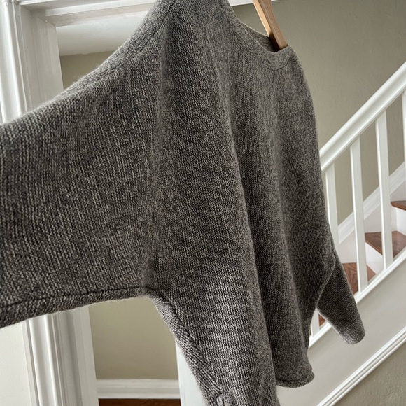 Aritzia Babaton Cashmere Wool Sweater - Picture 3 of 10